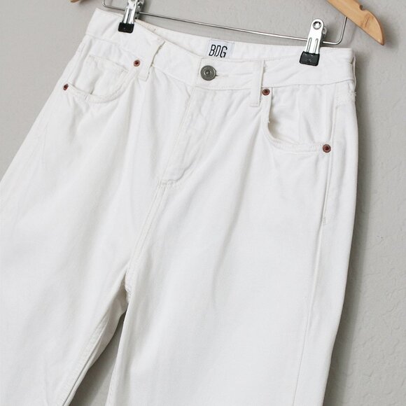BDG Urban Outfitters White Pax High Rise Straight Leg Jean Fray Hem Size 29 x 32 - Picture 9 of 16